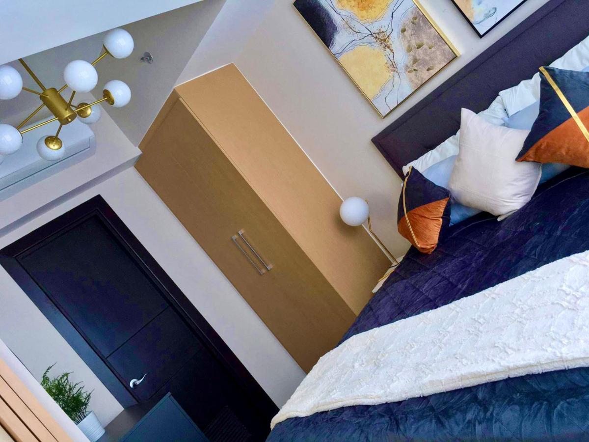 Daniella'S Modern & Cozy Suite In Uptown Bgc Μανίλα Εξωτερικό φωτογραφία